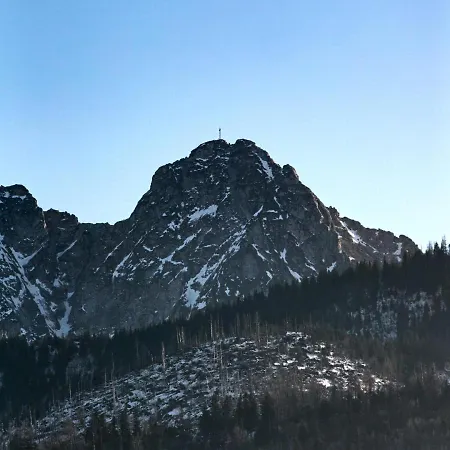 U Uli אתר קמפינג